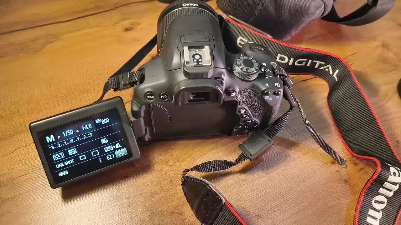 دوربین DSLR مدل canon 700d تمیز و کم کارکرد|دوربین عکاسی و فیلم‌برداری|تهران, دروس|دیوار