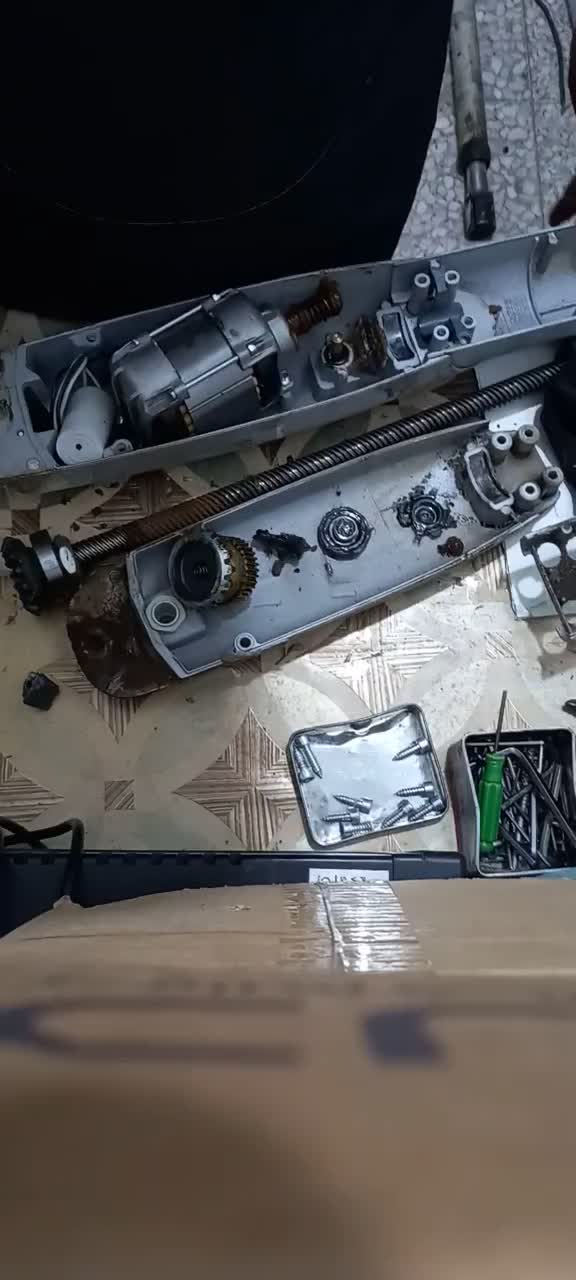 نصب و تعمیر . سیستم امنیتی ، لوازم خانگی|خدمات پیشه و مهارت|چمستان, |دیوار