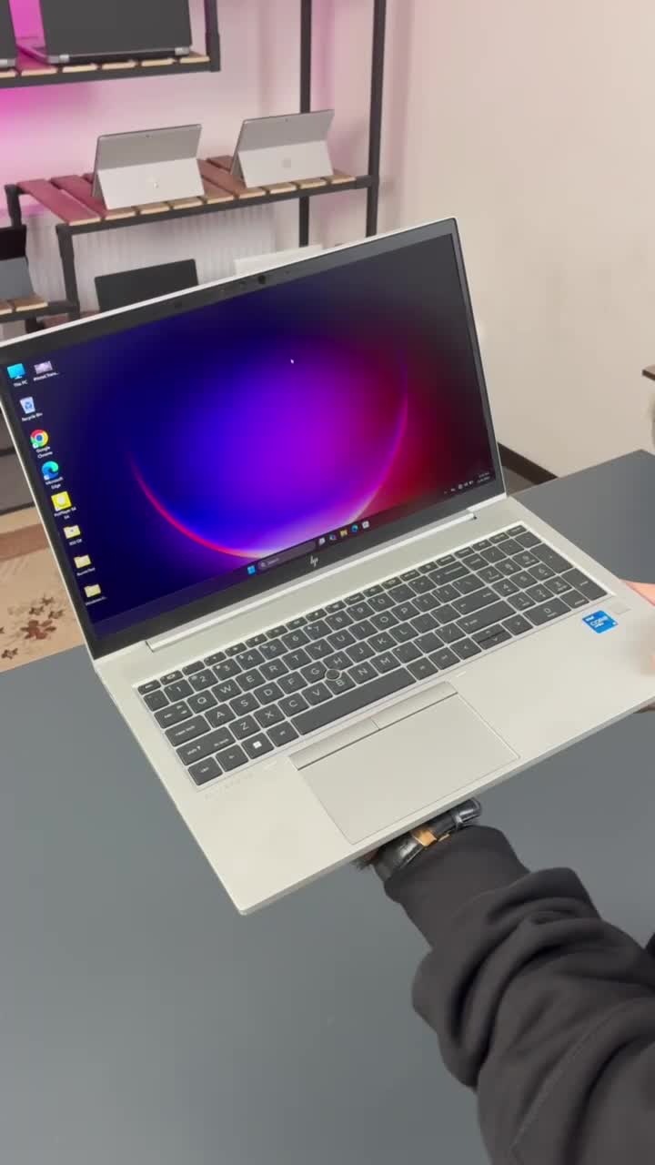 لپ تاپ HP نسل 11 صفحه 4K شیک و جذاب|رایانه همراه|قم, دورشهر|دیوار