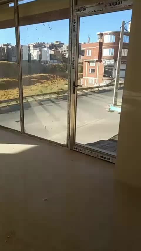 اجاره مغازه ۲۰۰ متری خیابان ۲۰متری دیواندره|اجارهٔ مغازه و غرفه|دیواندره, |دیوار