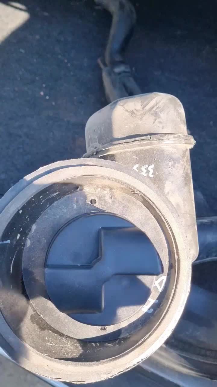 لوله گلویی باک بنزین پژو 405 قدیم|قطعات یدکی و لوازم جانبی|کهنوج, |دیوار