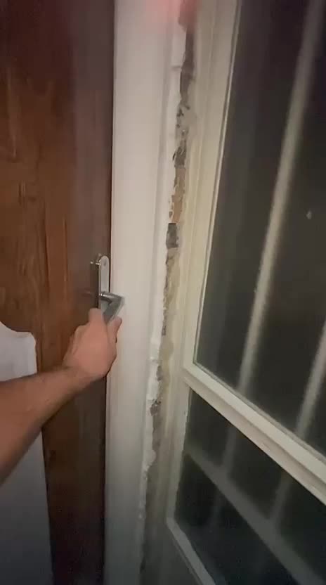 دربستی ۶۵مترزمین دوواحد۴۰متری مجزا و سوییت ۲۰متری