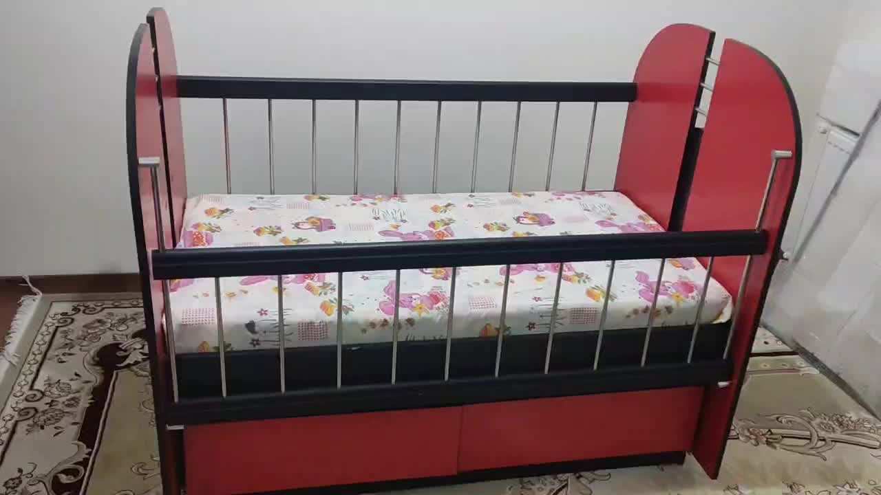 تخت کودک متحرک گهواره‌ای|تخت و صندلی بچه|شاهین‌شهر, شهرک هشت بهشت|دیوار