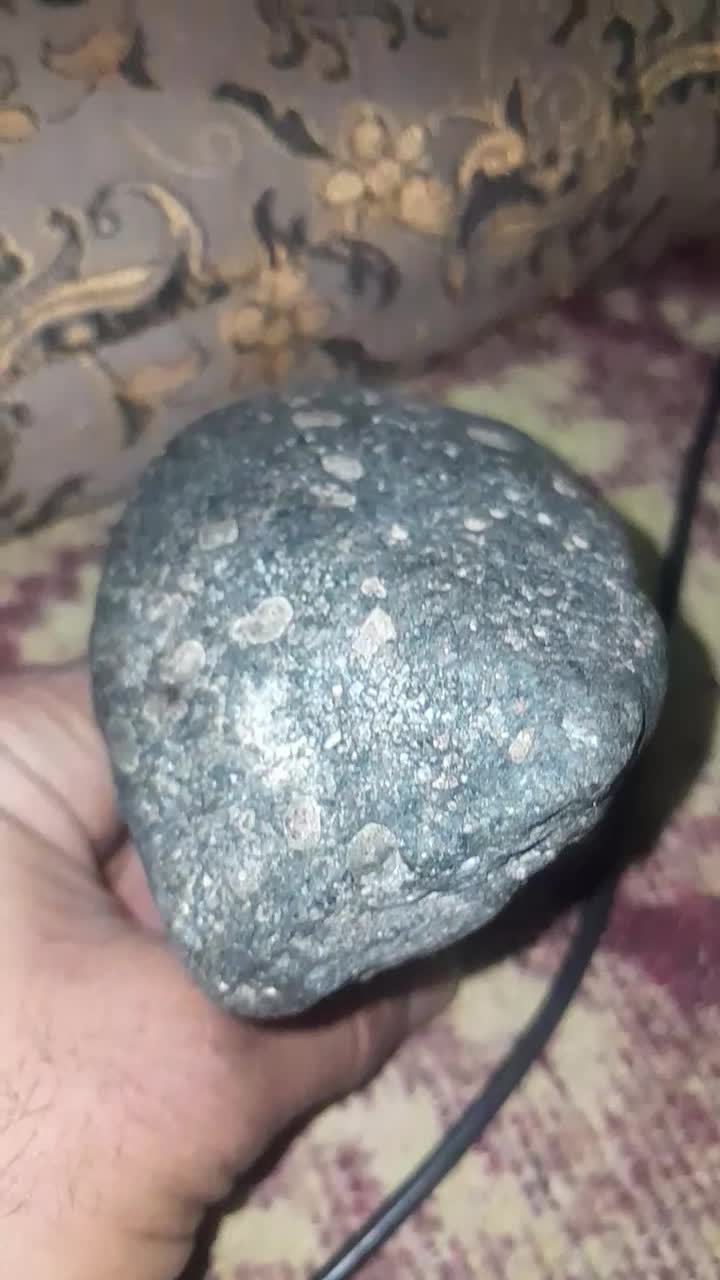 شهاب سنگ کربنی اکاندریت|جواهرات|سمنان, |دیوار