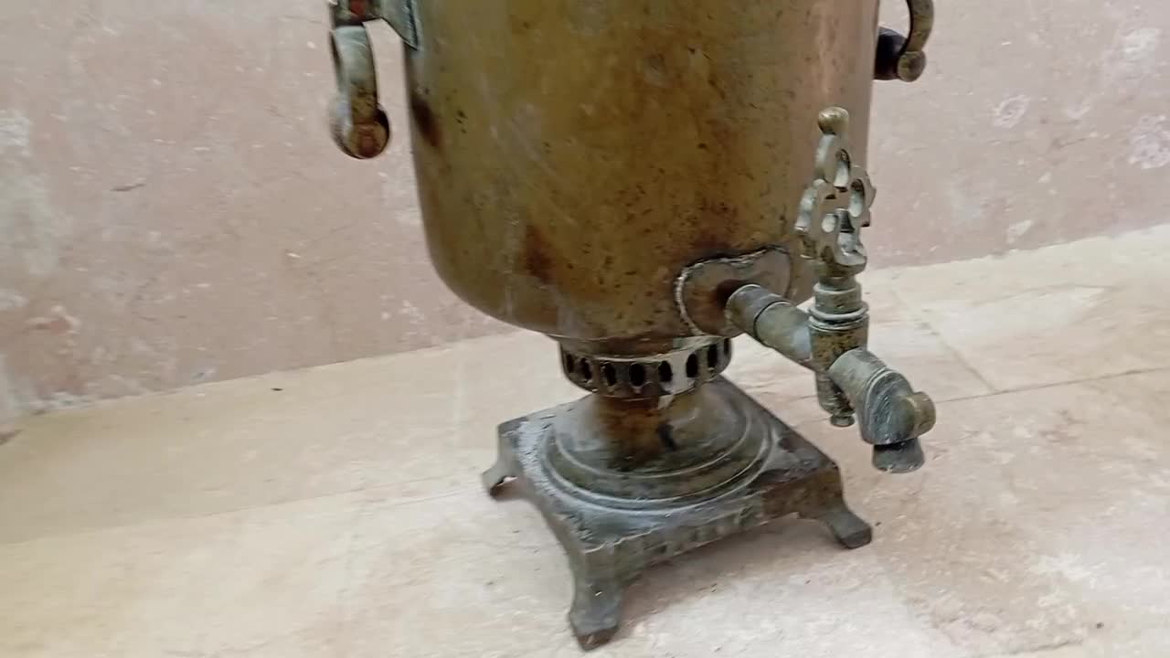 سماور روسی نیکلای اصل|کلکسیون اشیاء عتیقه|مشهد, نیروی هوایی|دیوار