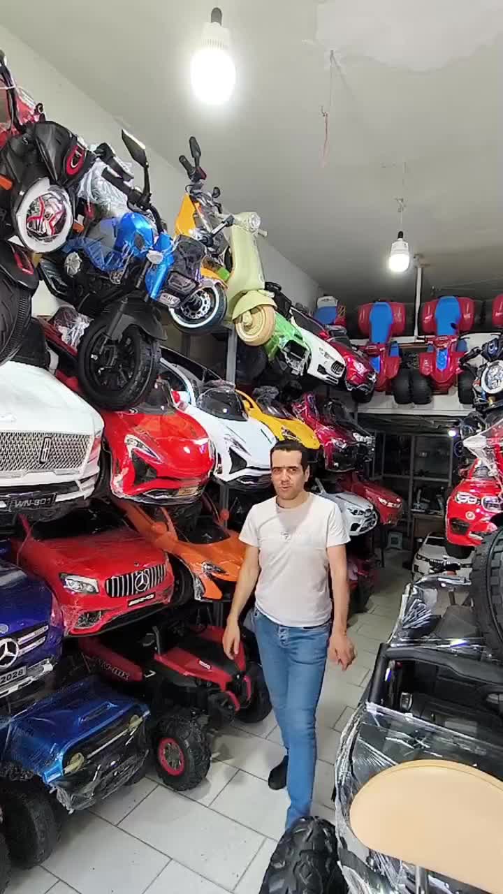 ائودی ۴موتور،موتور شارژی بنللی،وسپاسبدار کنترل دار|اسباببازی|تاکستان, |دیوار