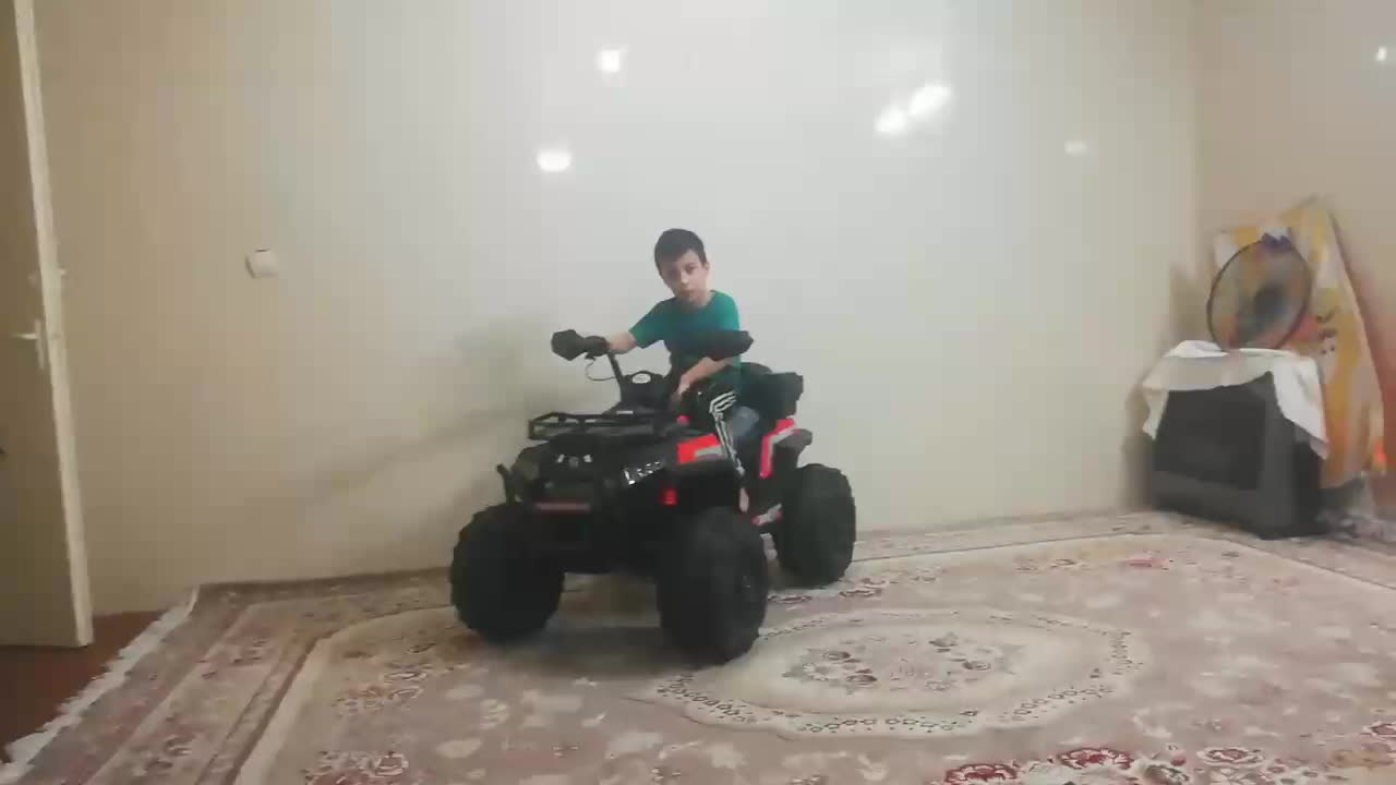 ماشین شارژی|اسباب‌‌بازی|اصفهان, خواجه عمید|دیوار