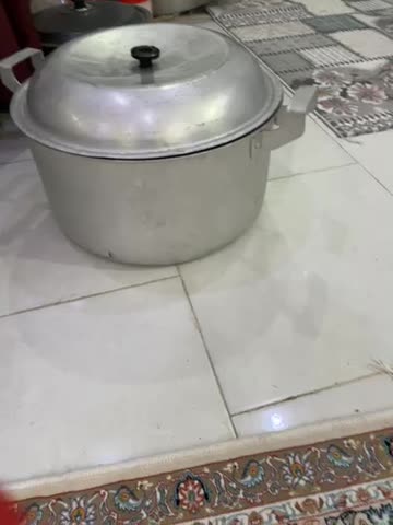 دیگ المنیومی بزرگ|ظروف پخت‌وپز|رشت, کوی مهر|دیوار