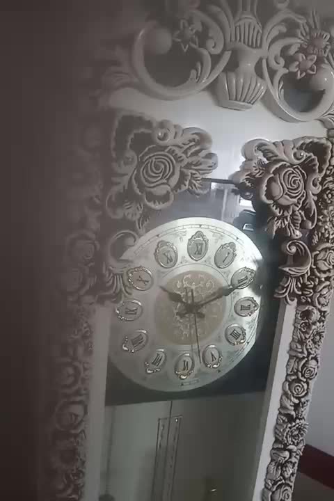 ساعت ایستاده|مبلمان خانگی و میز عسلی|هشتگرد, شهرک بعثت|دیوار