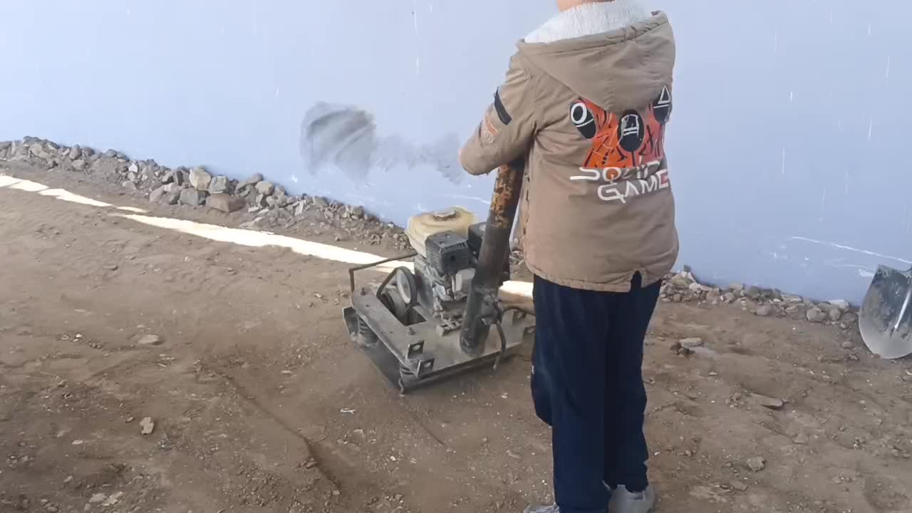 اجاره کاترآسفالت بتن بر کمپکتور ویبره دارفنری غلطک|خدمات پیشه و مهارت|فردیس, شهرک راه آهن|دیوار