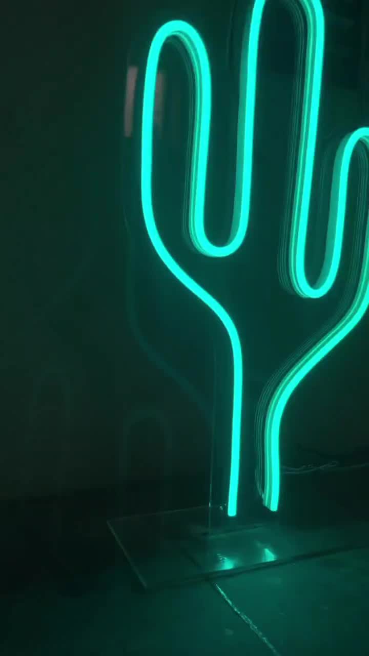 تابلو تابلوسازی ساخت تابلو نئون چلنیوم ال ای دی|فروشگاه و مغازه|قم, چهل درخت‎|دیوار