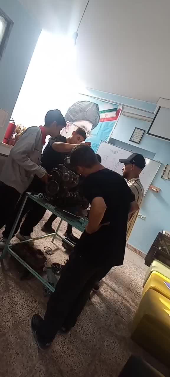 آموزشگاه تخصصی اتو مکانیک و برق خودرو ((تندر))|خدمات آموزشی|سبزوار, امام خمینی (ناوی)|دیوار
