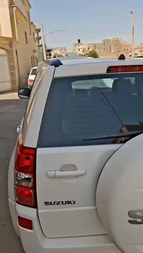 سوزوکی ویتارا ۲۰۰۰ اتوماتیک با کارکرد ۳۴۰۰۰|خودرو سواری و وانت|تهران, آبشار|دیوار