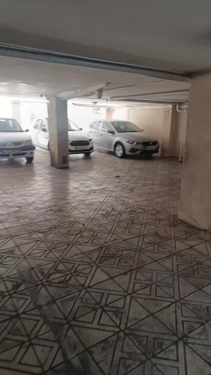 60 مترباپارکینگ بسیارشیک نزدیک به مترو