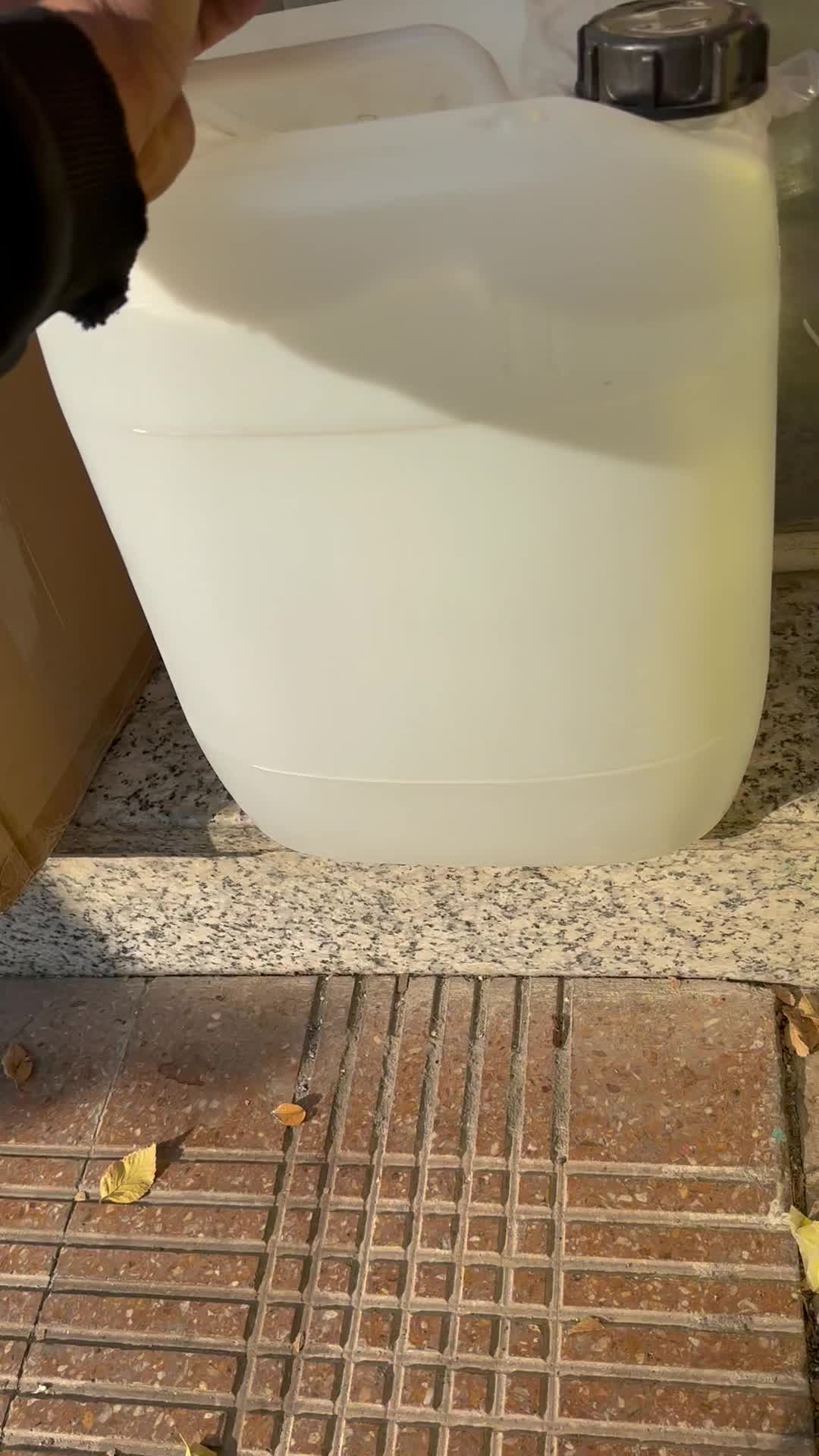 اتانول۹۹درصد متانول آب ژاول۱۶درصد سولفات سدیم|مواد شوینده و دستمال کاغذی|تهران, گیشا|دیوار