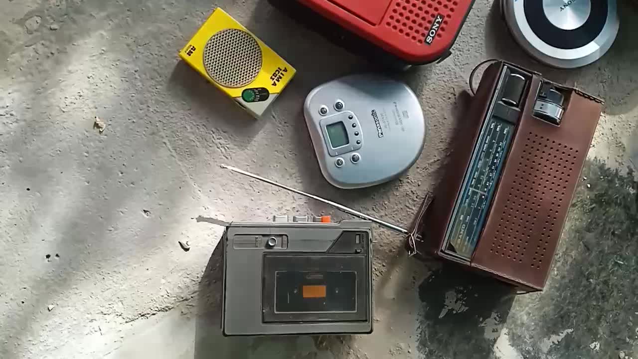 ۲۷عدد رادیو ضبط خاک خورده|سیستم صوتی خانگی|شیراز, هفت تنان|دیوار