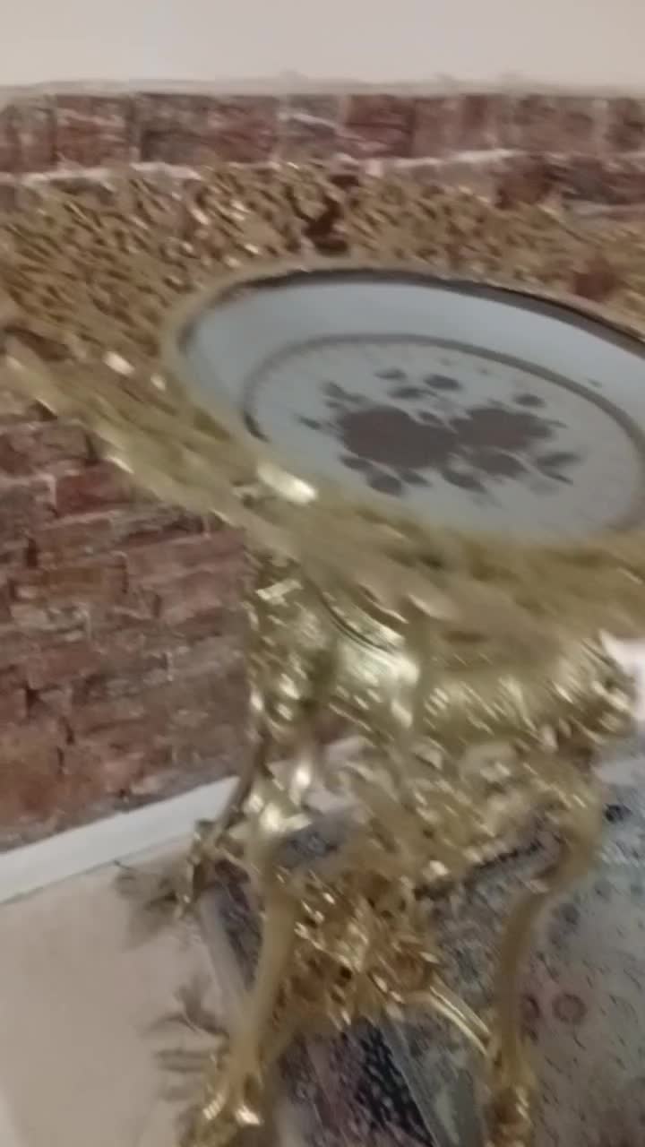 کنار سالنی میوه خوری برنجی برنزی پایه بلند نو|صنایع دستی و سایر لوازم تزئینی|تهران, گلستان (شهرک راه آهن)|دیوار