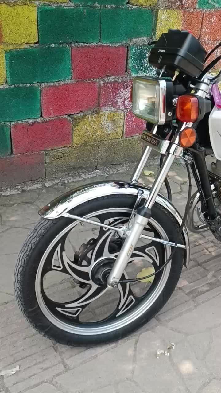 هندا۲۰۰|موتورسیکلت|رشت, پل تالشان|دیوار