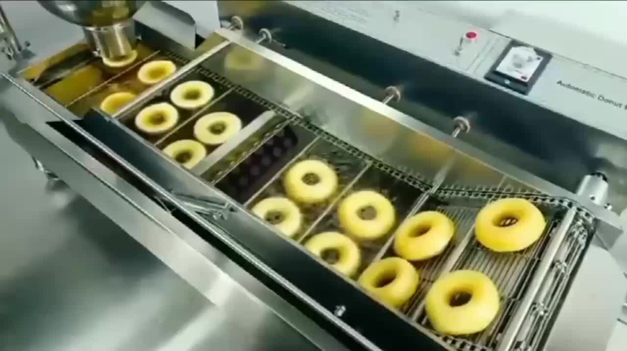 دستگاه دونات ساز صنایع غذایی با سرخ کن|کافی‌شاپ و رستوران|تهران, شهرک چیتگر|دیوار