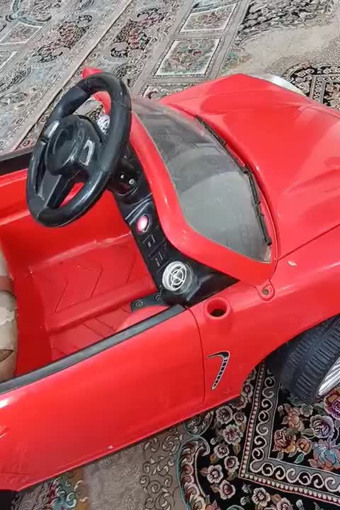 ماشین شارژی وکنترل دار سالم|اسباببازی بچه|اسلامشهر, شهرک قائمیه|دیوار