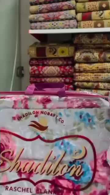 پتوی گلبافت|رختخواب، بالش، پتو|آمل, |دیوار