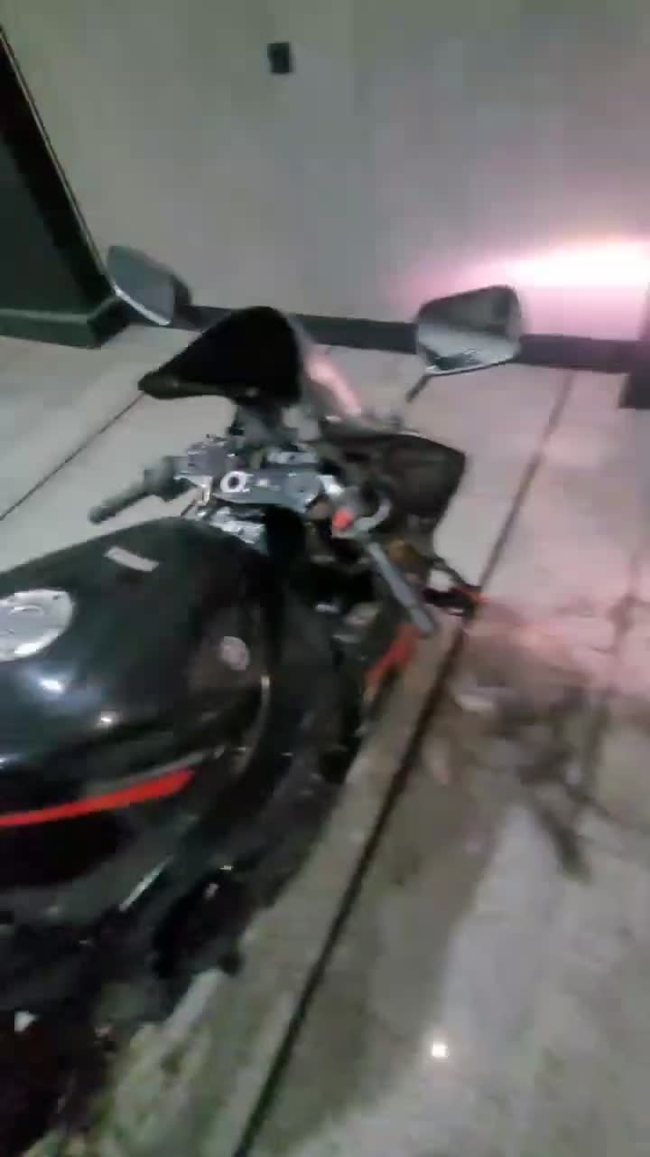 yamaha R1 1000|موتورسیکلت|ملایر, |دیوار