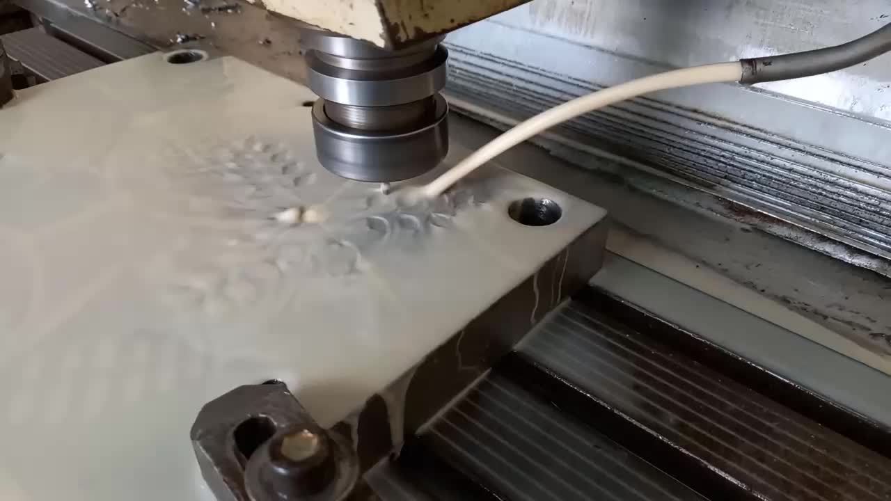 خدمات ماشین کاری تراش و فرز cnc و طراحی و ساخت|خدمات پیشه و مهارت|کرج, پیشاهنگی|دیوار