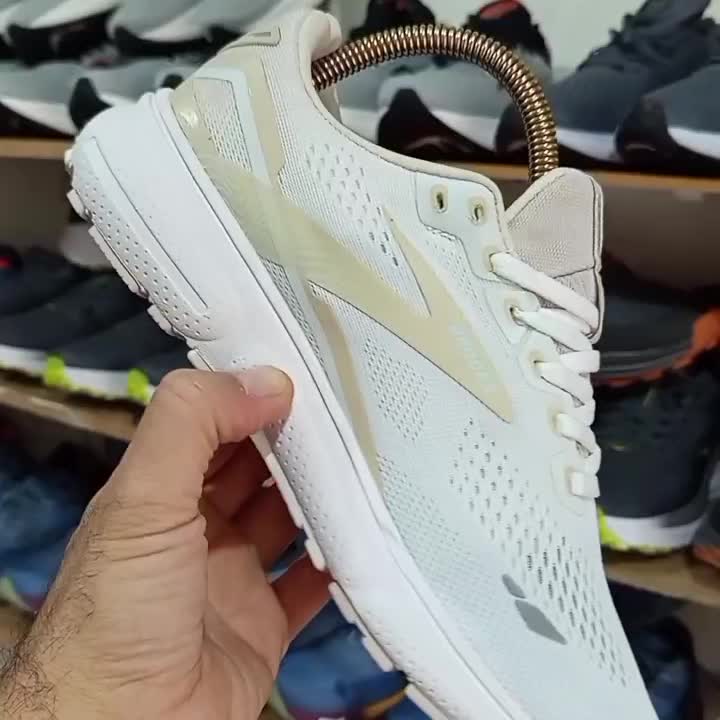 بروکس گاست 15 کتونی سجاد|کیف، کفش، کمربند|گنبد کاووس, |دیوار