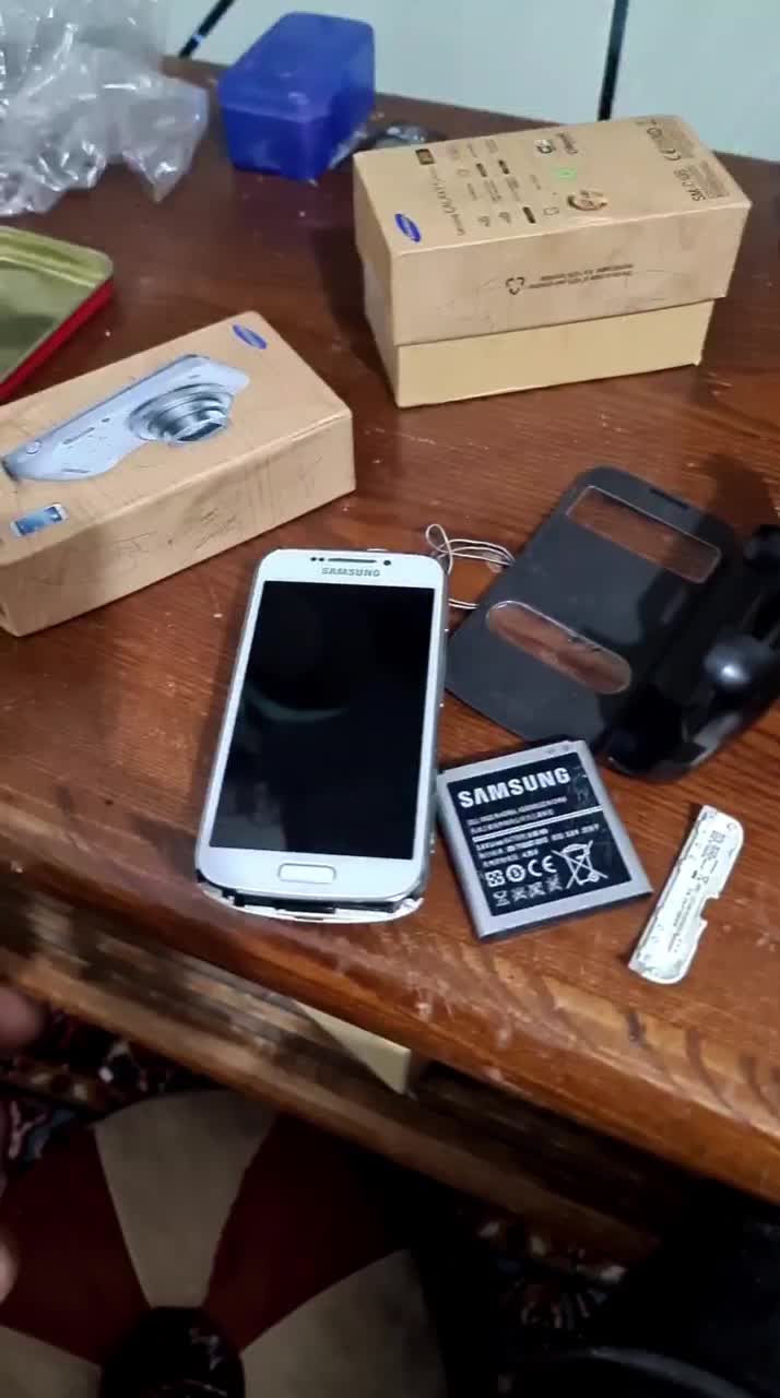 Samsung Galaxy S4 zoom|موبایل|لردگان, |دیوار