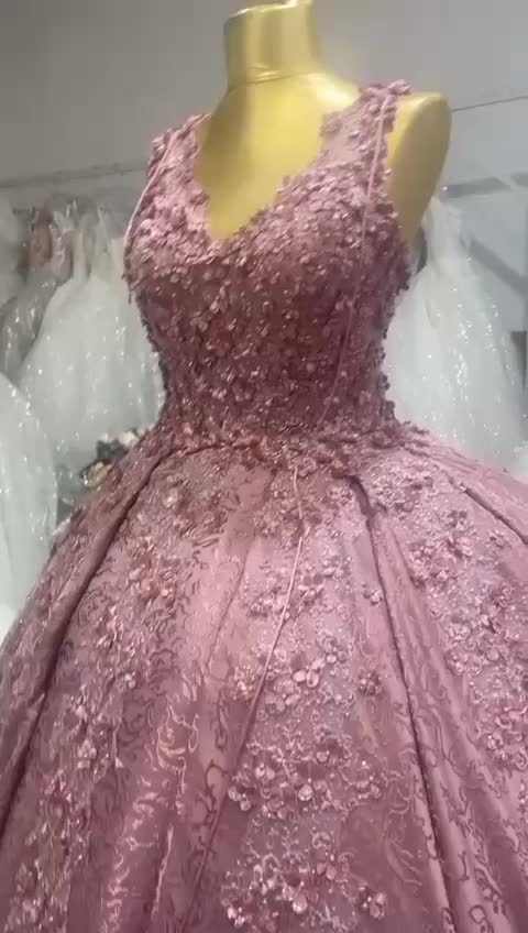 لباس عروس|لباس|مهاباد (آذربایجان غربی), |دیوار