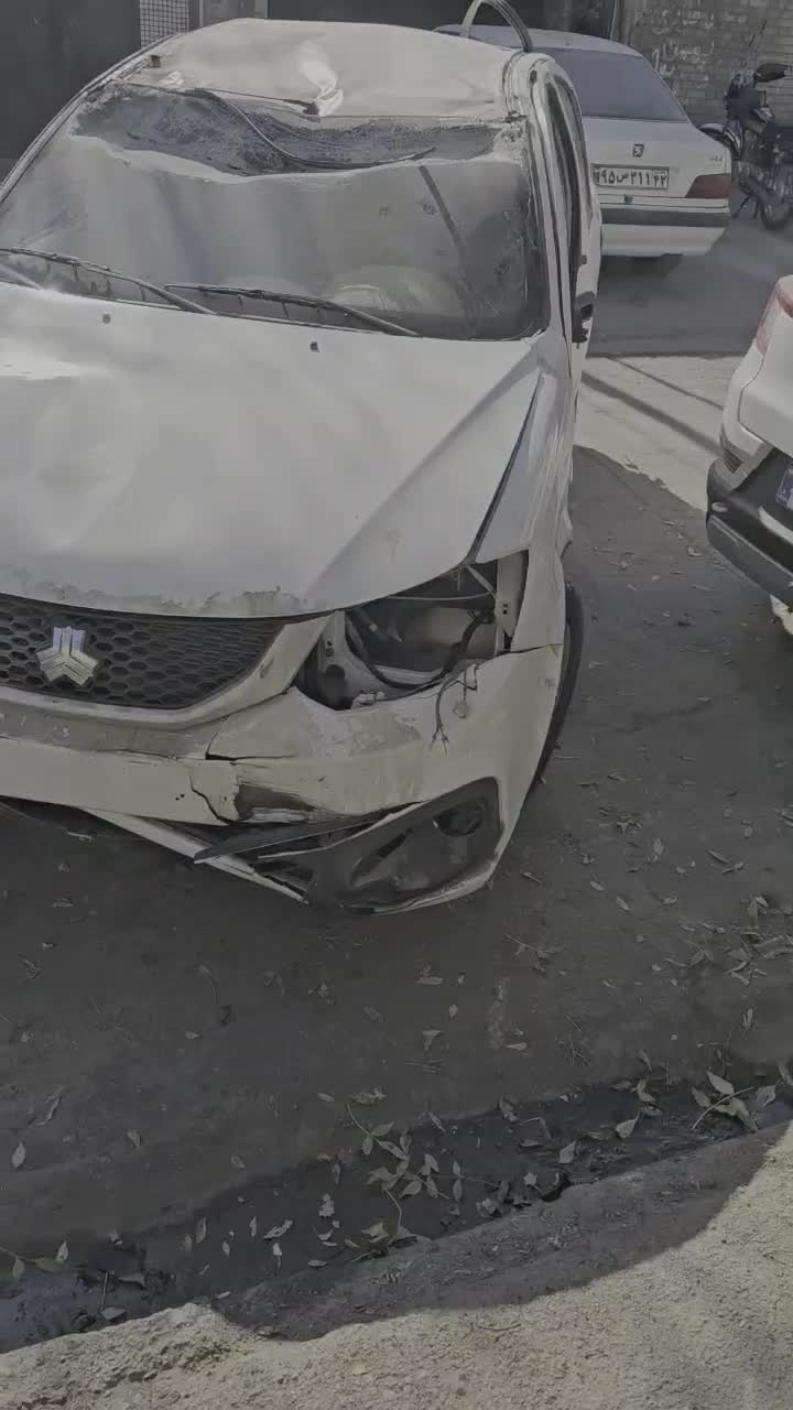 ساینا s مدل ۴۰۳ تحویل ۴۰۴تصادفی کم ضرب روشن حرکت|خودرو سواری و وانت|مشهد, شهرک مهر آباد|دیوار