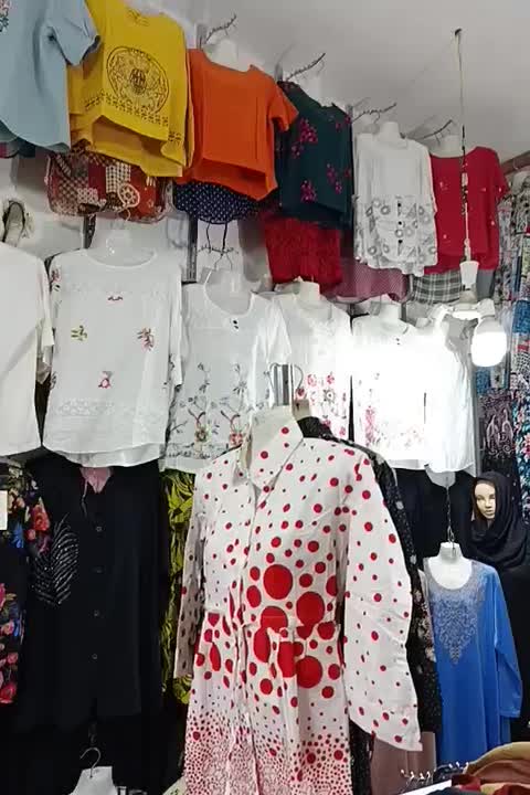 تمامی فروشگاه حراج واقعی|لباس|خرمشهر, |دیوار