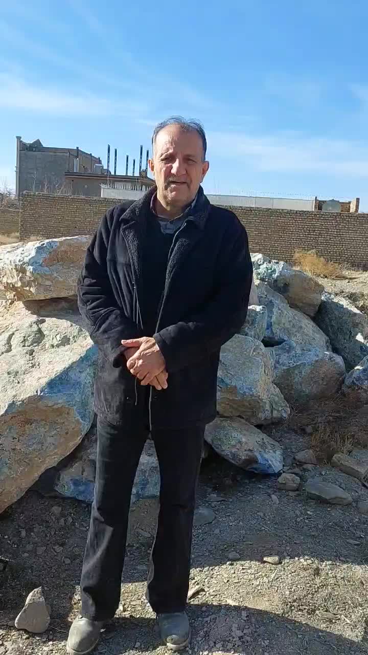 سنگ دو هزار کیلو گرم عقیق سبز و آبی کمیاب|جواهرات|مشهد, عیدگاه|دیوار