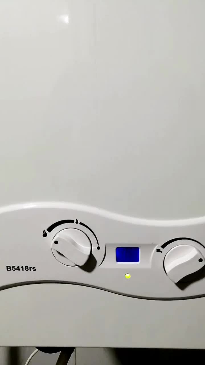 تعمیرات و نصب پکیج و آبگرمکن دیواری توسط نمایندگی|خدمات پیشه و مهارت|کامیاران, |دیوار