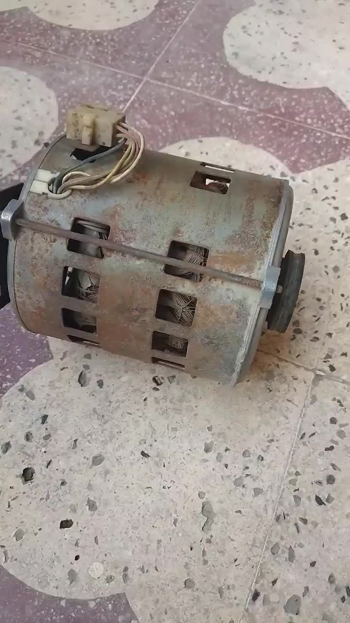 تعدادی قطعه هایی از لباسشویی آزمایش مدل 2001|ماشین لباسشویی و خشککن لباس|کازرون, |دیوار