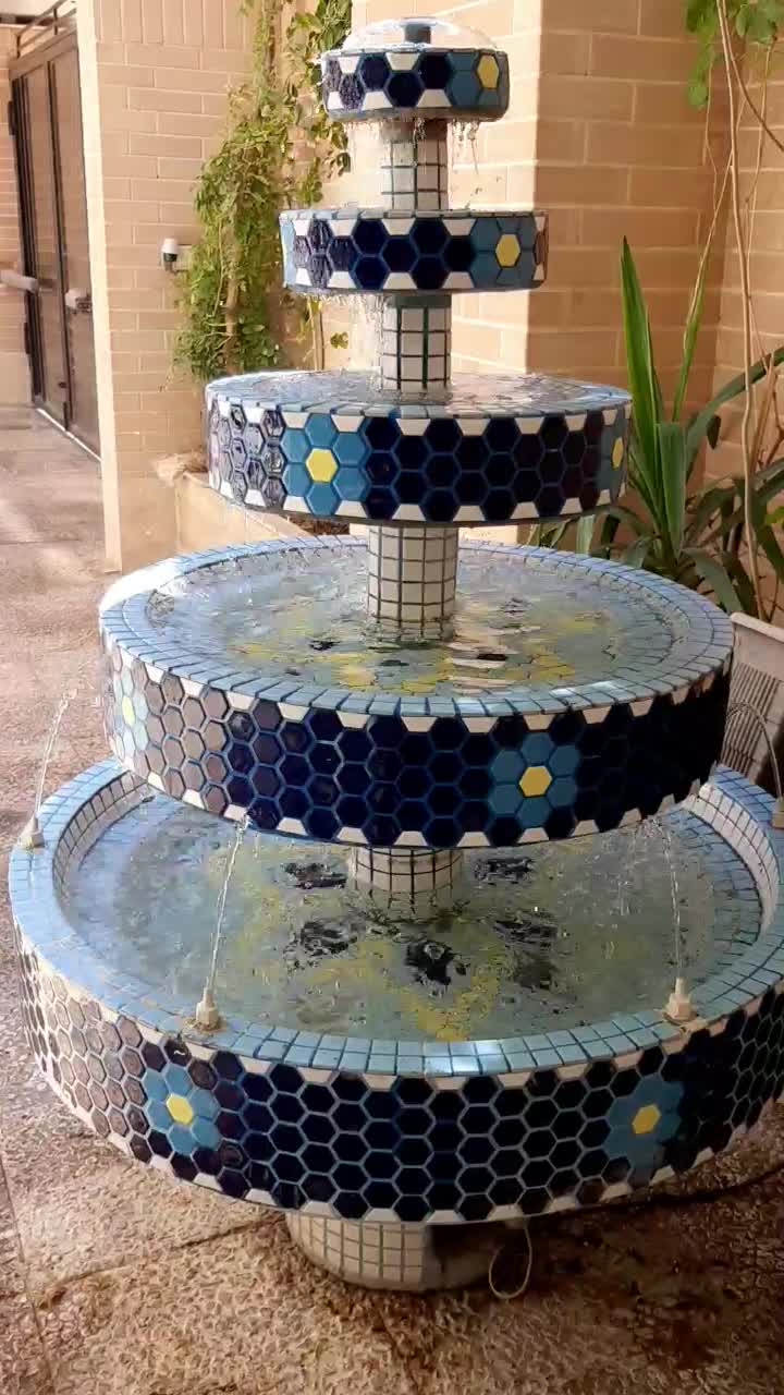 آبنما پنج طبقه سرامیکی|مصالح و تجهیزات ساختمان|شاهینشهر, پارک بانک استان|دیوار