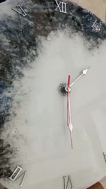 ساعت رزینی کار دست تولید بالا|ساعت دیواری و تزئینی|تهران, بازار|دیوار