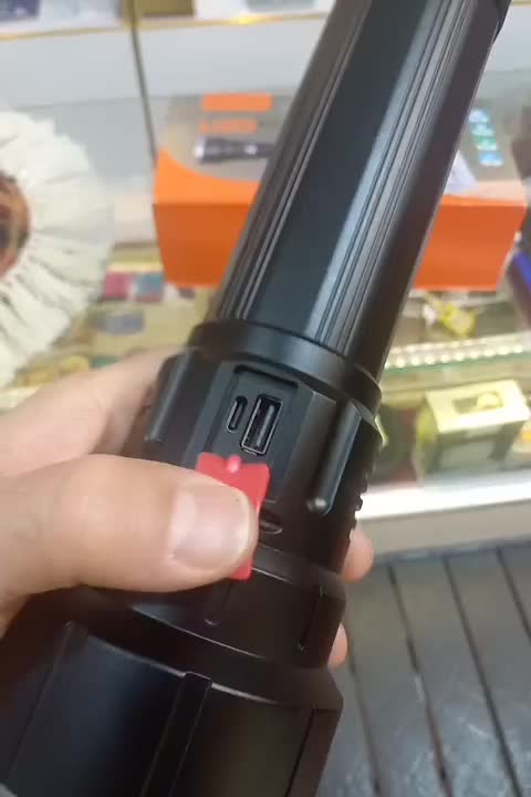 چراغ قوه پلیسی اسمال t ۲۲۲ شاهینشهر .|کوهنوردی و کمپینگ|شاهینشهر, شهرک هشت بهشت|دیوار