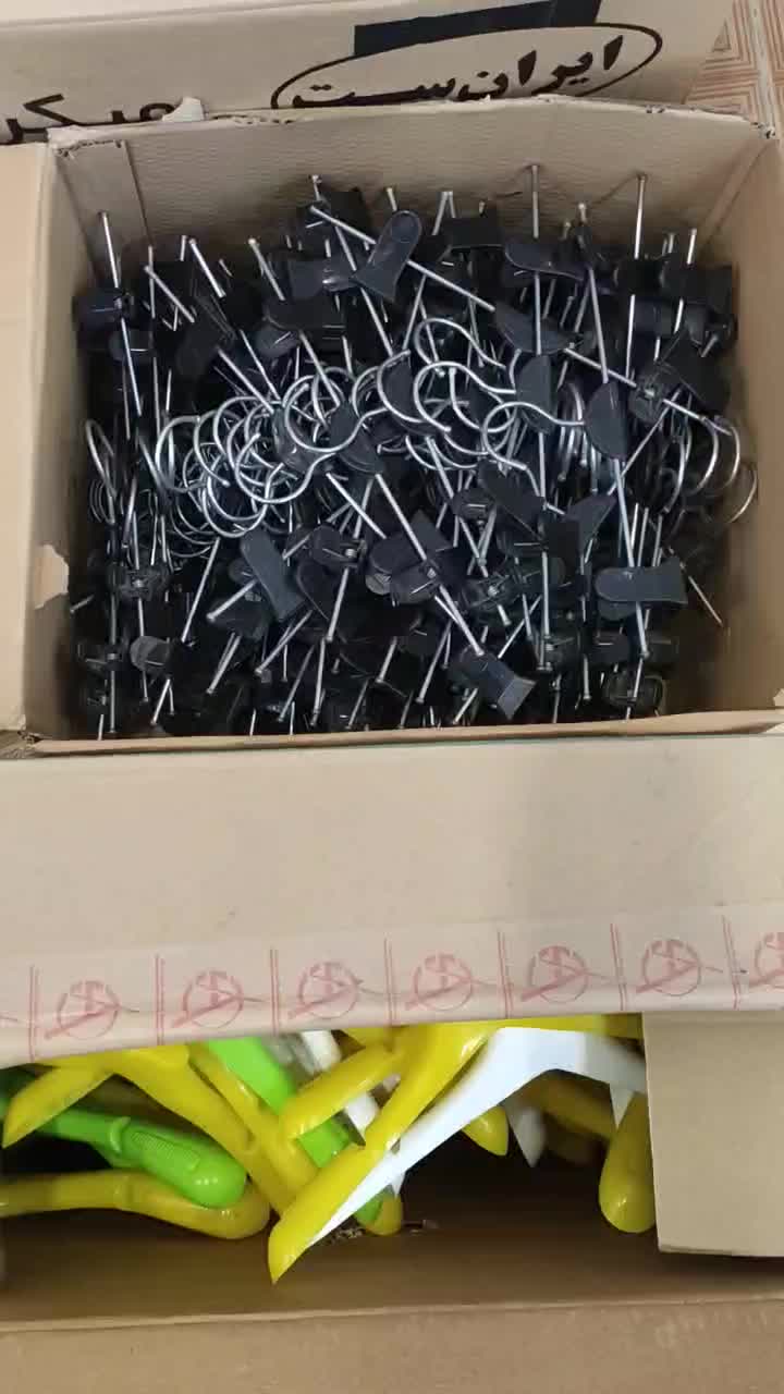 چوب لباسی و رگال فروشگاهی|فروشگاه و مغازه|مریوان, |دیوار