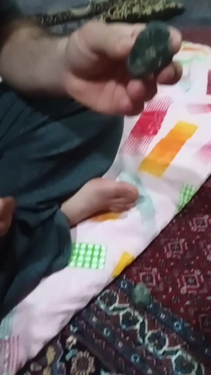 شهاب سنگ طلا دار|کلکسیون اشیاء عتیقه|قدس, شهر‌قدس|دیوار