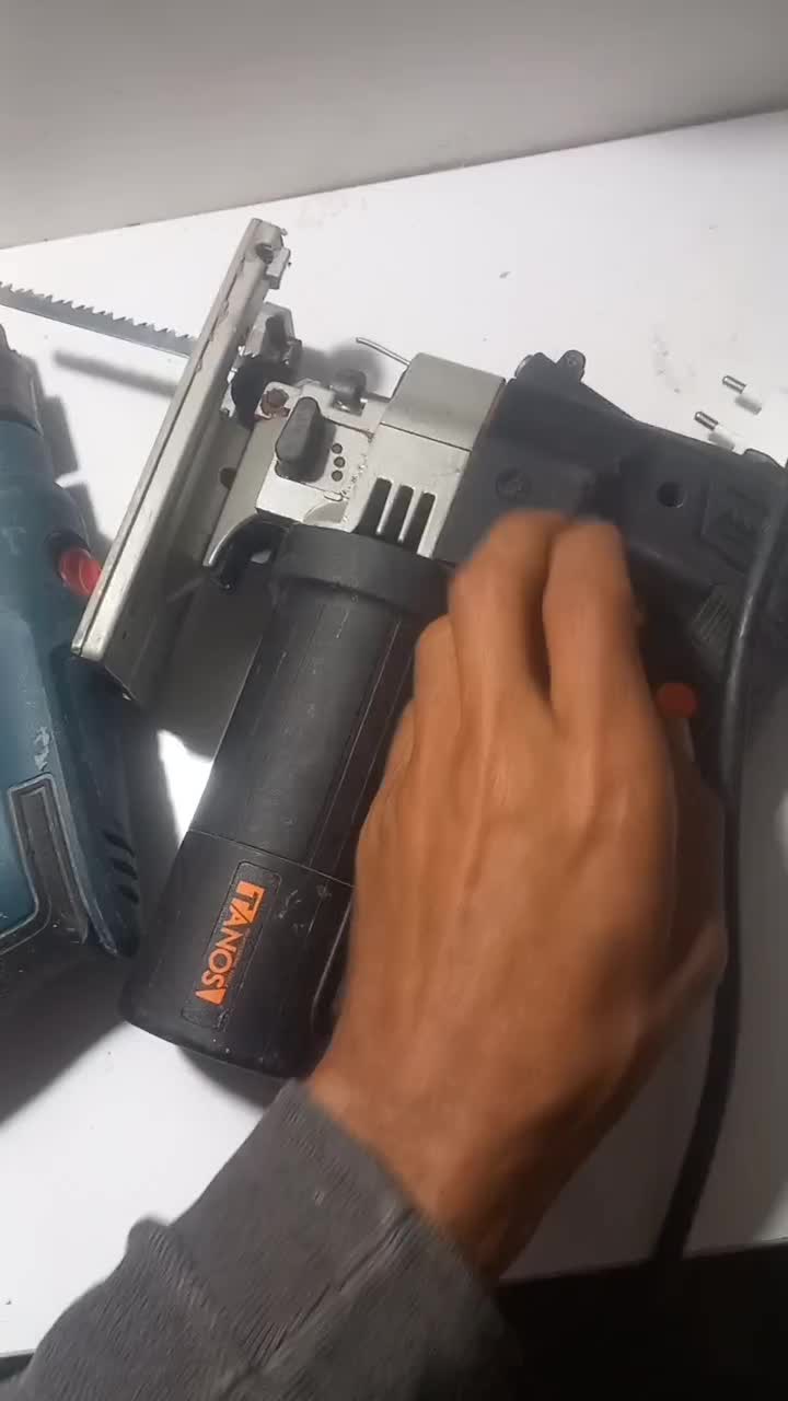 ابزارالات نصب کابینت فارسی بر . دلر . عمود بر گرد|ابزارآلات|نکا, |دیوار