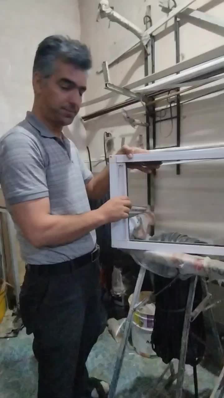 آلومینیوم دوجداره وتوری پلیسه توری ثابت|خدمات پیشه و مهارت|بجنورد, |دیوار