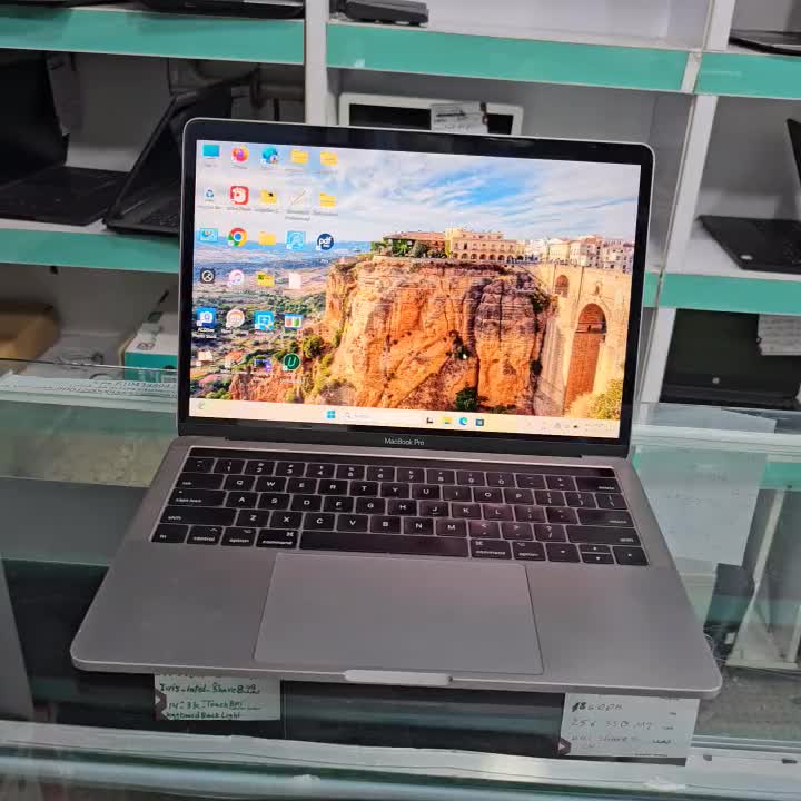 لپتاپ اپل اصل تاچ پد بزرگ صفحه 3K سیپیو i7 سبک|رایانه همراه|یاسوج, |دیوار