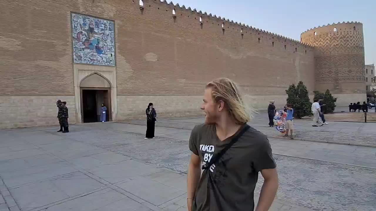 دورهمی با توریست ها و اموزش زبان انگلیسی|خدمات آموزشی|تهران, کوی بیمه|دیوار