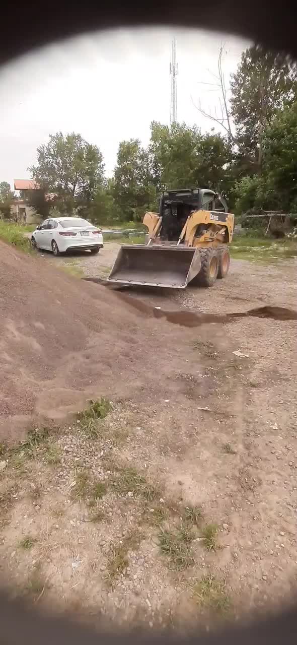 بابکت ومینی لودر|خدمات حمل و نقل|رشت, یخسازی|دیوار