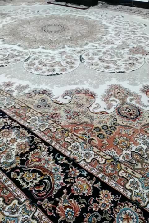 قالی ۱۲ متری ۷۰۰ شانه|فرش|مریوان, |دیوار