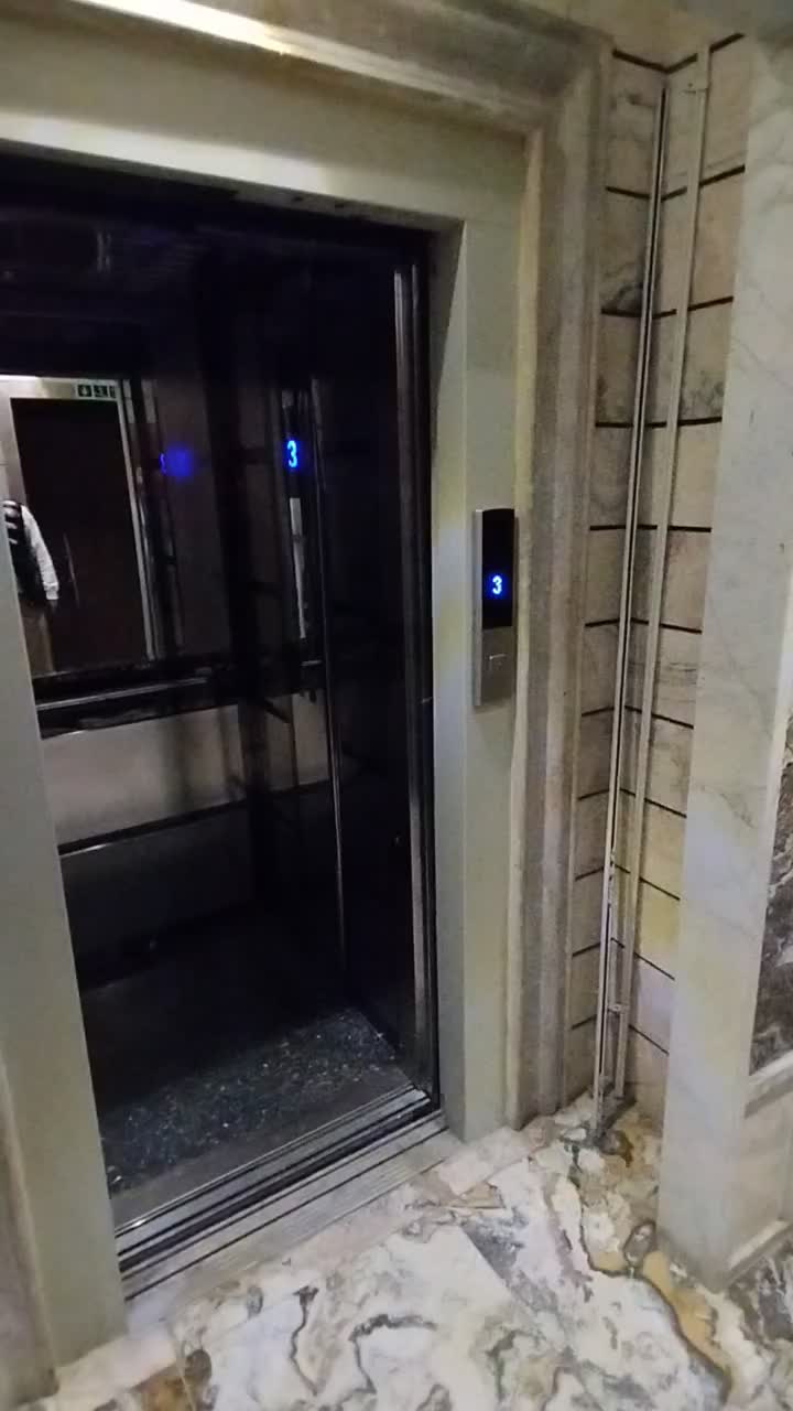 ۱۳۵متر فول چهارباغ شرقی تکواحدی ۴ ساله تخلیه