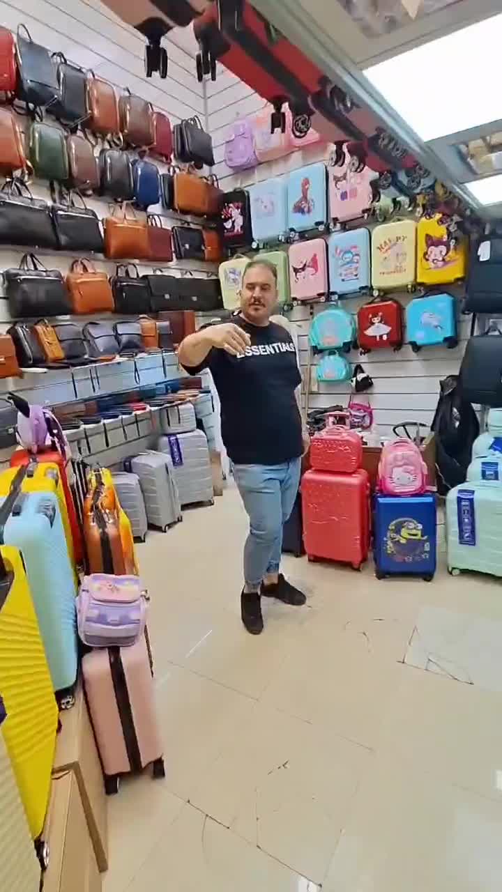 چمدان کودک و چمدان بزرگسال|کیف، کفش، کمربند|تهران, فردوسی|دیوار