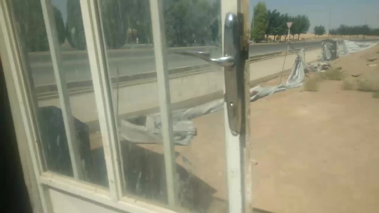 کانکس|مصالح و تجهیزات ساختمان|شاهین‌شهر, بنیاد ازدواج|دیوار