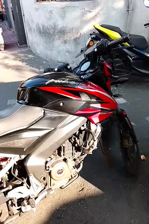 باجاج ان اس ۲۰۰ ns|موتورسیکلت|تهران, فلسطین (میدان انقلاب)|دیوار